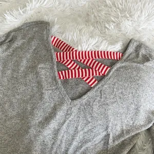 🩷 3/$18 Spencer's Gray Christmas Reindeer Sweater thumbnail 3