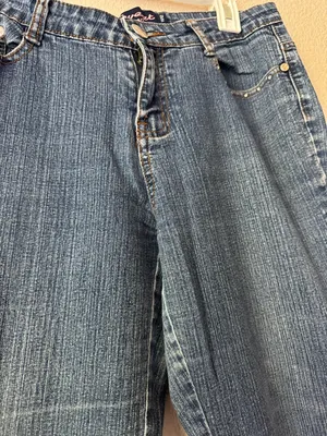 Women’s Dark Blue Embroidered Back-Pocket Jeans - Pink Detail thumbnail 4