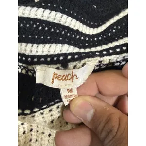 Cream & Black Crochet Knit Polo Crop Top – Size Medium thumbnail 4
