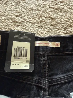 Levi’s Wedgie Straight Jeans Distressed High-Rise Button Fly thumbnail 2