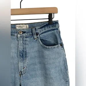Abercrombie & Fitch 90s Straight Jeans Womens Size 28 Light Wash High Rise Denim thumbnail 6