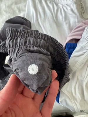 Hottie Hot Lululemon Shorts 2.5" Low-Rise thumbnail 4