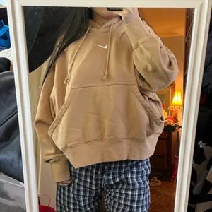nike hoodie thumbnail 2