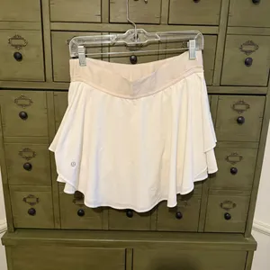 Lululemon Court Rival Perforated High-Rise Skirt thumbnail 5
