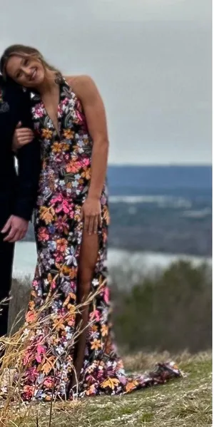 Prom Dress Multiple Size 4 thumbnail 3