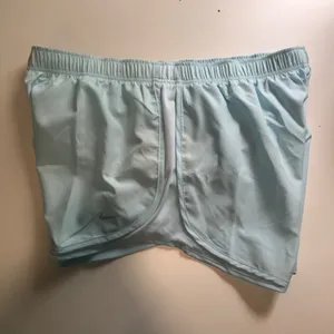 Nike Women’s Tempo Dri-FIT Mid-Rise Shorts in Blue size XXL NWT thumbnail 3