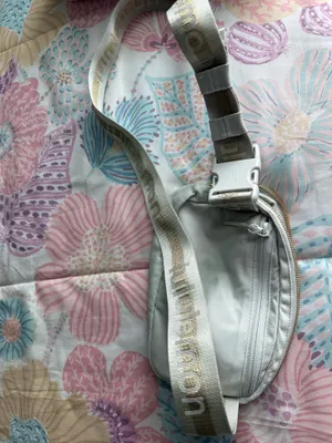 Lululemon belt bag thumbnail 5