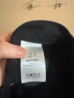 Mother The Pixie Swooner Skimp Jeans in Not Guilty thumbnail 8