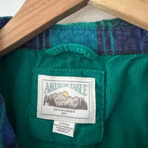 American‎ Eagle Women's Green and Blue Plaid Button Down Shirt 100% Cotton thumbnail 3