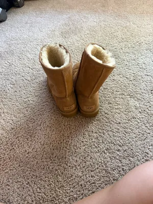 UGG Boots thumbnail 3