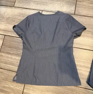 Figs Sz M Scrub Top! No Free Shipping:( thumbnail 2