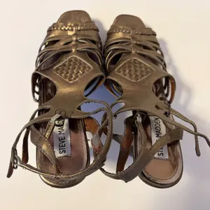 Steve Madden Leather Strappy Peep Toe Ankle Strap High Heel Sandals Bronze 7 thumbnail 3