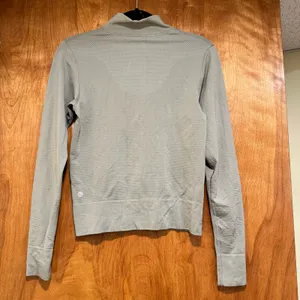 Lululemon Swiftly Relaxed Half Zip Pullover Gull Gray White Size 4 thumbnail 3