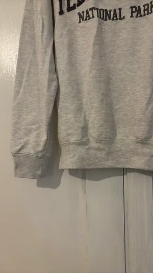 Yellowstone National Park Prairie Mountain Crewneck M Grey thumbnail 4