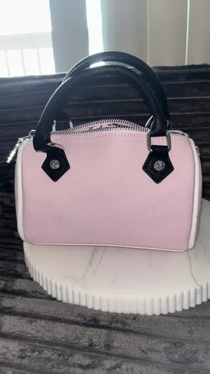 Sac bandoulière Von Dutch Mini Barrel Rose 🎀 thumbnail 5