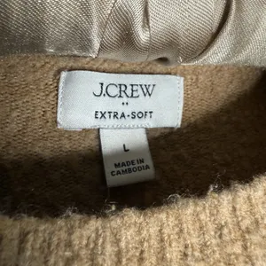 J Crew Sweater Womens L Tan Extra Soft Wool Blend Crewneck Classic Minimalist thumbnail 6