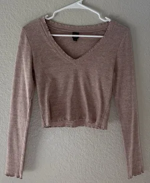 Wild Fable V-Neck Long Sleeve Fitted Cropped - Beige Size S thumbnail 1