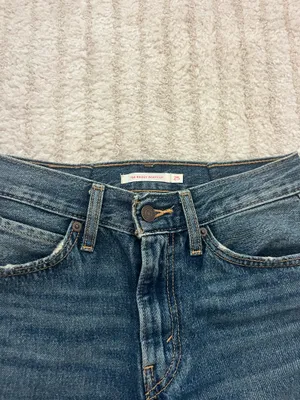 Levis jeans  thumbnail 5