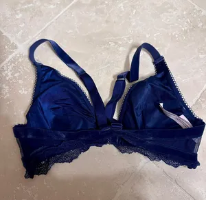 Victoria's Secret NEW Bralette Size Small thumbnail 2