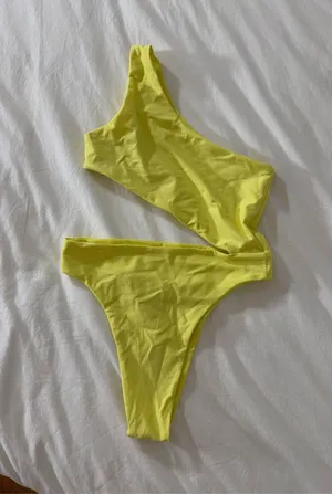 Nyud Swimsuit one piece yellow thumbnail 2