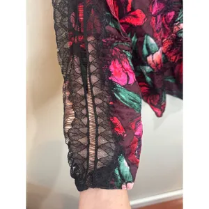 Sandro Paris Red Floral Mock Neck Blouse Black Lace Sleeves Silk Blend sz 1 thumbnail 5