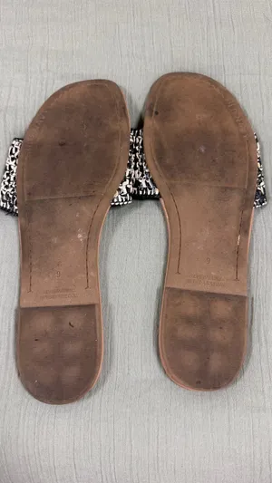 Sandals  thumbnail 2