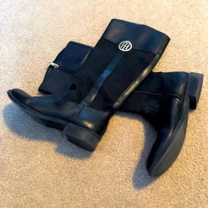 Tommy Hilfiger Black Mid Calf Zip Up Boots with Gold Hardware- Size 8 thumbnail 2