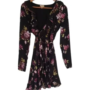 Takara Wrap Dress Spring Floral Ruffled‎ V Neck Size Small thumbnail 2