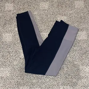 Abercrombie YPB SculptLUX Ultra High Rise Leggings thumbnail 3