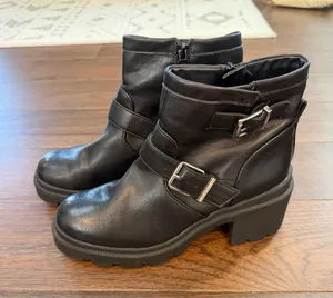 Circus by Sam Edelman Platform Biker Booties Black Leather - Size 8 - C61-147 thumbnail 1