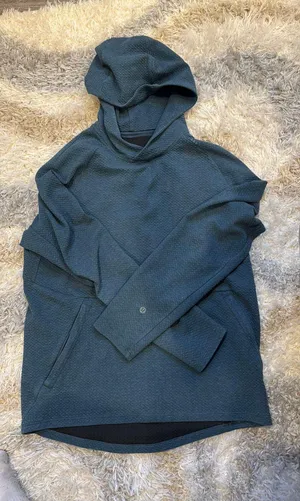Lululemon Hoodie thumbnail 1