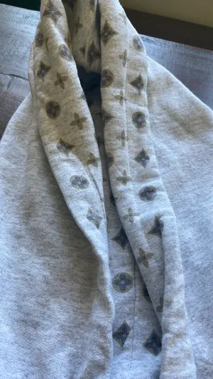 Gildan Hoodie thumbnail 4