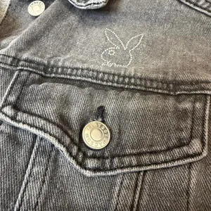 Pacsun Women's Grey and Black Jacket thumbnail 7