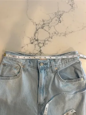 Levi’s Women’s Cinch Baggy size 28 thumbnail 6