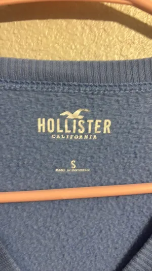 Hollister Crewneck Sweatshirt thumbnail 2