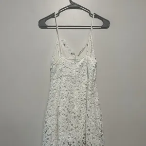ASTR the‎ Label Lace A-Line White Midi Dress Size Small thumbnail 6
