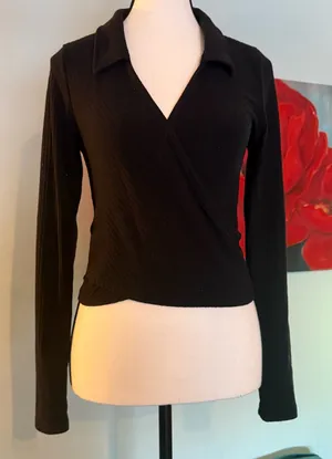 Abercrombie & Fitch Black Ribbed Knit Surplice Crossover Top M Wrap Look thumbnail 1