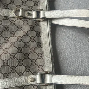 Gucci Abbey Monogram Tote Bag in Tan/Creme thumbnail 6