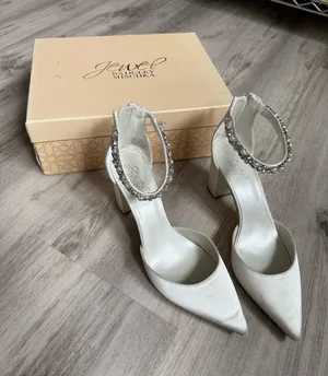 Wedding Heels Badgley Mischka thumbnail 1