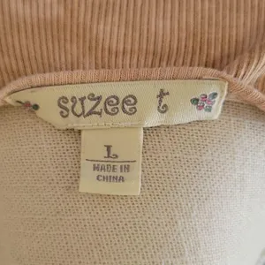 Suzee t acid wash top size large thumbnail 5
