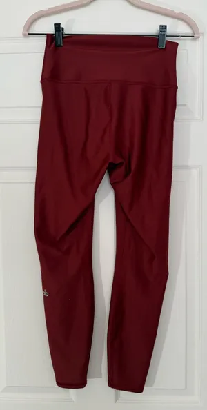 Alo Yoga Leggings thumbnail 1