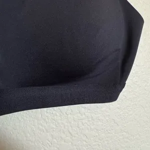 lululemon Up For It Bra‎ Sz 36C in Black thumbnail 4