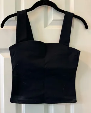 Abercrombie black tank thumbnail 1