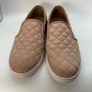 Steve‎ Madden ECNTRCQT Quilted Blush Pink Slip On Sneakers Women's Size 7.5M thumbnail 2