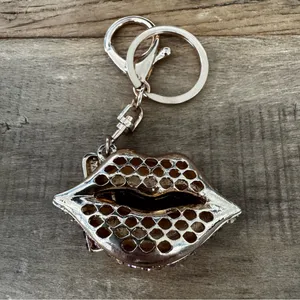 Glamorous Pink lipstick Keychain Purse Charm for Handbag Zinc Alloy NEW! thumbnail 8