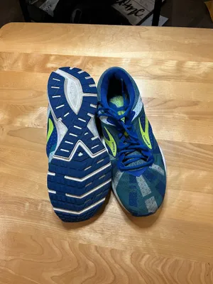Men’s Brooks Running Sneakers thumbnail 4
