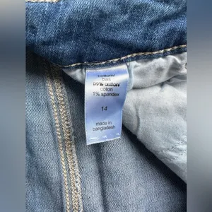 Maurices women’s size 14 stars and stripe high-rise cut off denim shorts thumbnail 3