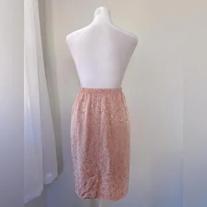 Vintage ‘90s Shimmery Light Pink Floral Print Stretchy Pencil Skirt thumbnail 6