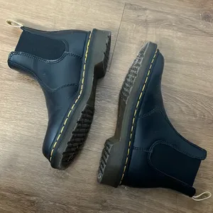 Dr Martens Vegan Felix Chelsea Doc Martens | Gently worn thumbnail 4
