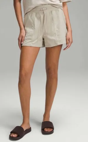 Lululemon Shorts Beige thumbnail 1